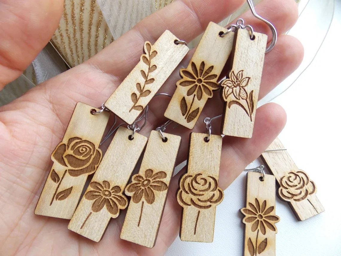 Engraved Wooden Earrings SVG file Glowforge Earrings, Earrings SVG Rectangular earrings, handmade designs.