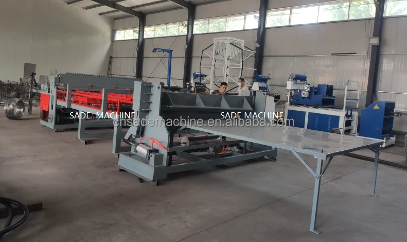 Automatic welded wire mesh machine