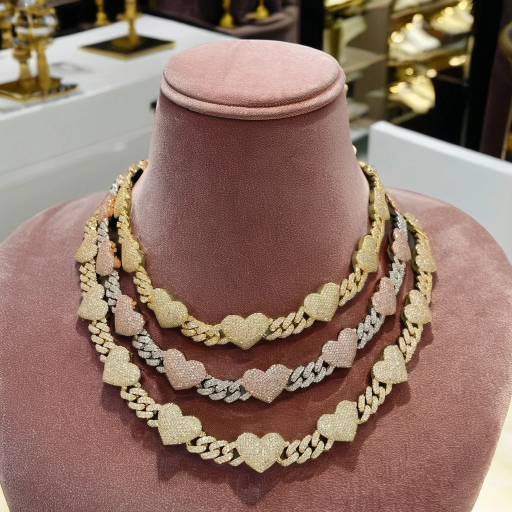16 Inches Luxury Heart Charm Moissanite Diamond Rose Yellow Gold Plated Cuban Link Iced Choker Necklace Designer Fine Chain