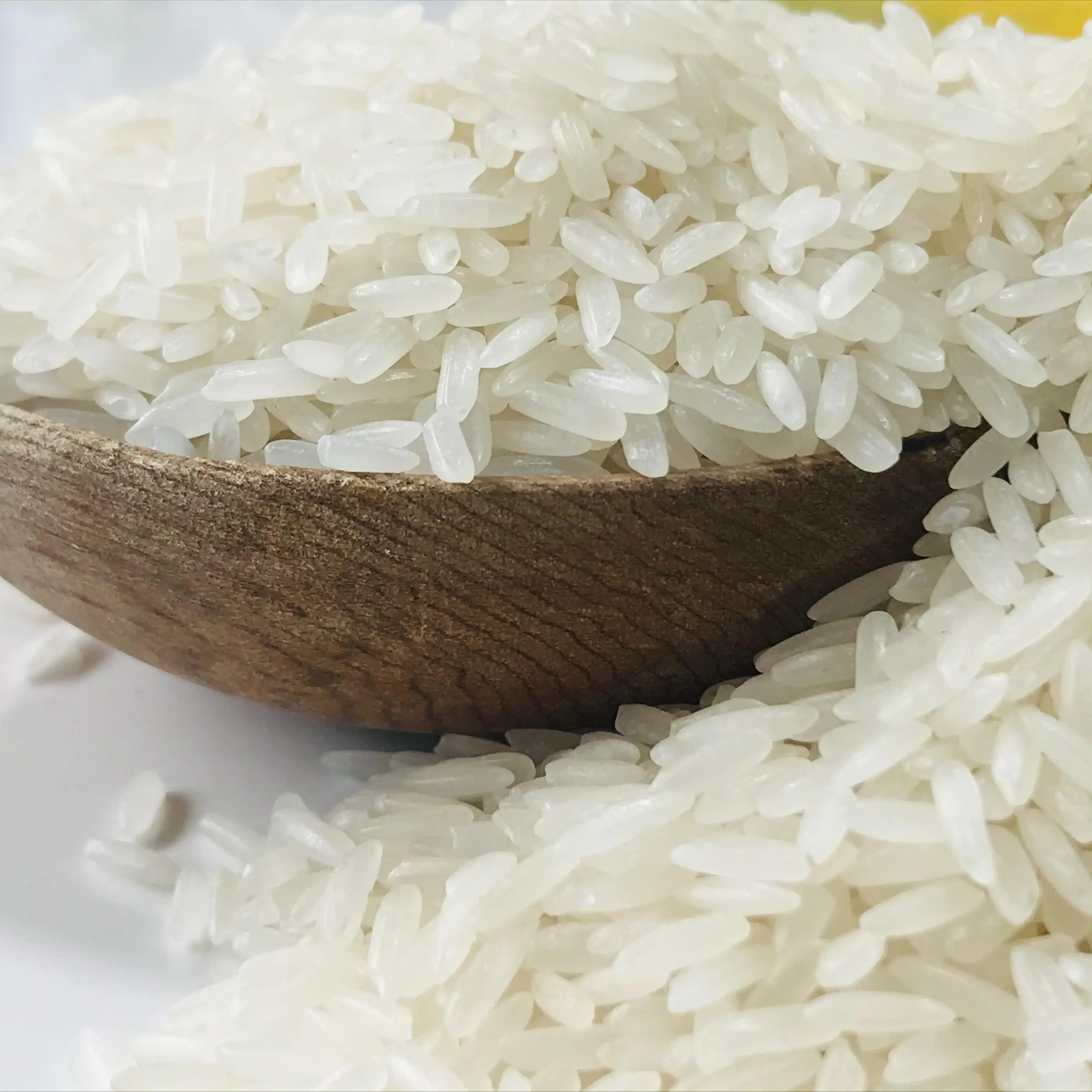 Vietnam Rice Long grain white rice IR50404 Crop Style Time Packing Kind Color Cooking Sugar Shelf Water Origin Type Hard