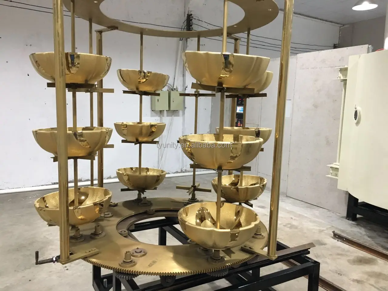 Stainless Steel Sheet PVD Vacuum Coating Machine/Equipment PVD Film Coating Machine for Sanitary Product