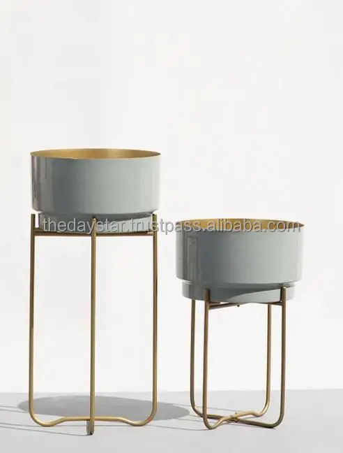 Customizable High Quality Metal Decorative Set 2 Black Gold Finish Indoor Outdoor Nursery Floor Racks Garden Pots Design