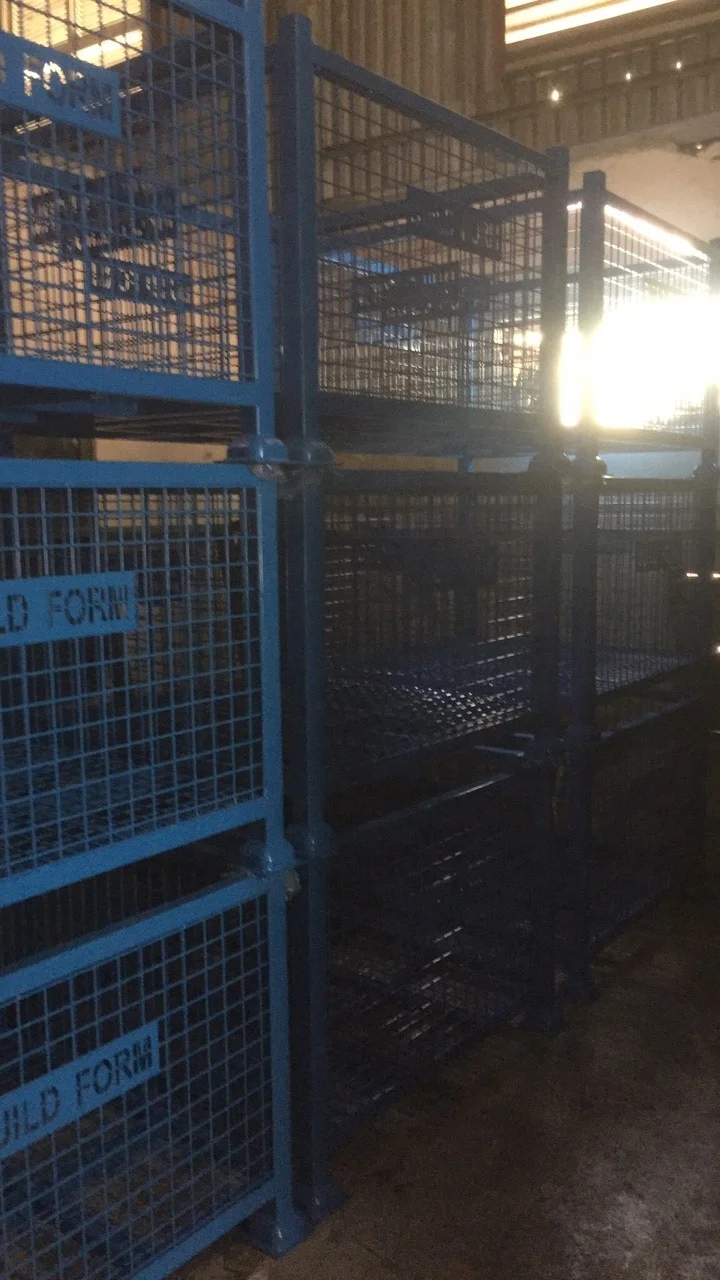 Cargo & storage equipment - stackable foldable metal cage pallet stillage for pallet racking