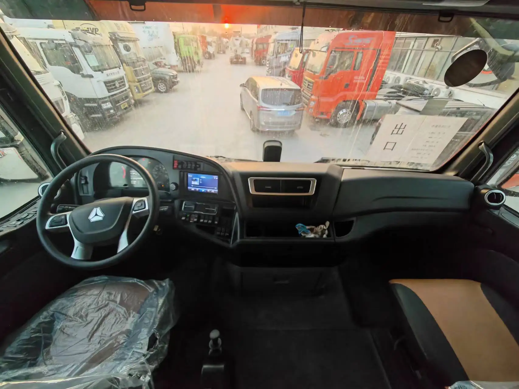 SINOTRUCK официально Сертифицированный Подержанный или новый Sinotruck Sitrak 4X2 трактор C7H C9H грузовик для продажи