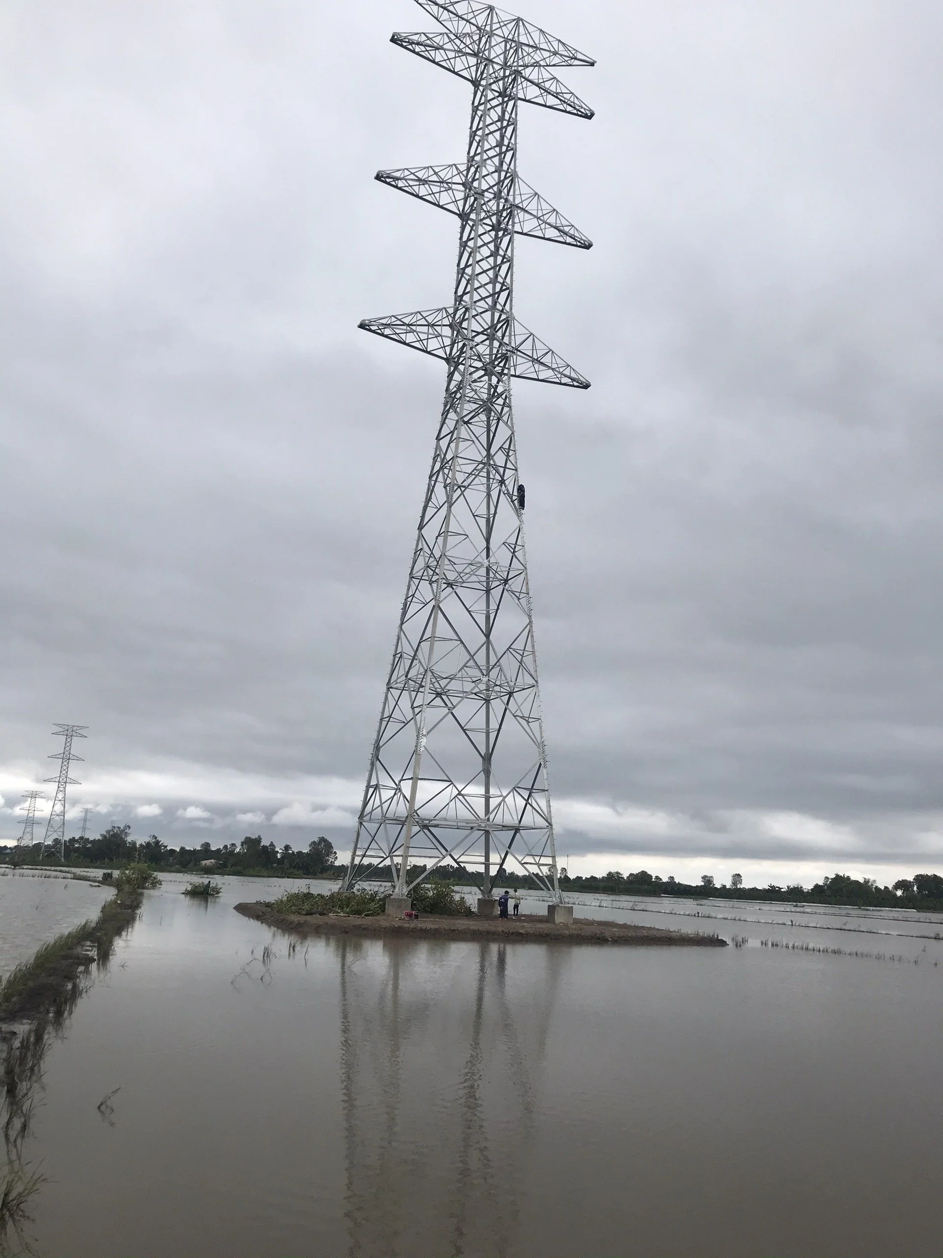 Hot Dip Galvanized Premium Quality 220kV Electric pole transmission equipmentsMade of Steel made in Vietnam