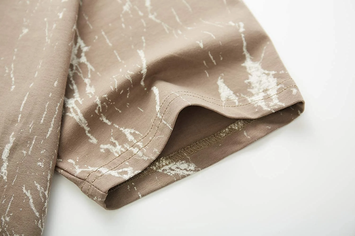 Hot Selling Streetwear Hipster Hip Hop Ripped Round Hemline Pattern Print Casual wear rough distressed design Tshirt for men