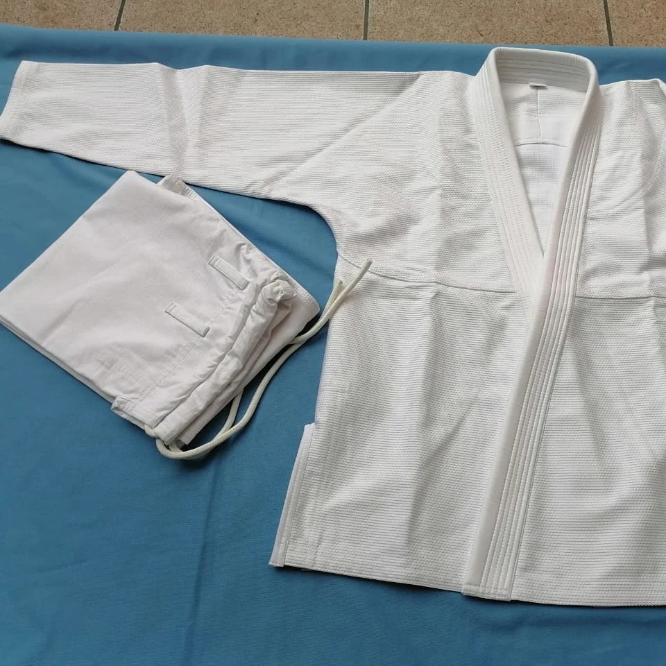 Hot Sales Martial Arts Uniform BJJ GI Suits 450 Grams A-1Size Lightweight Brazil Jiu Jitsu Uniform