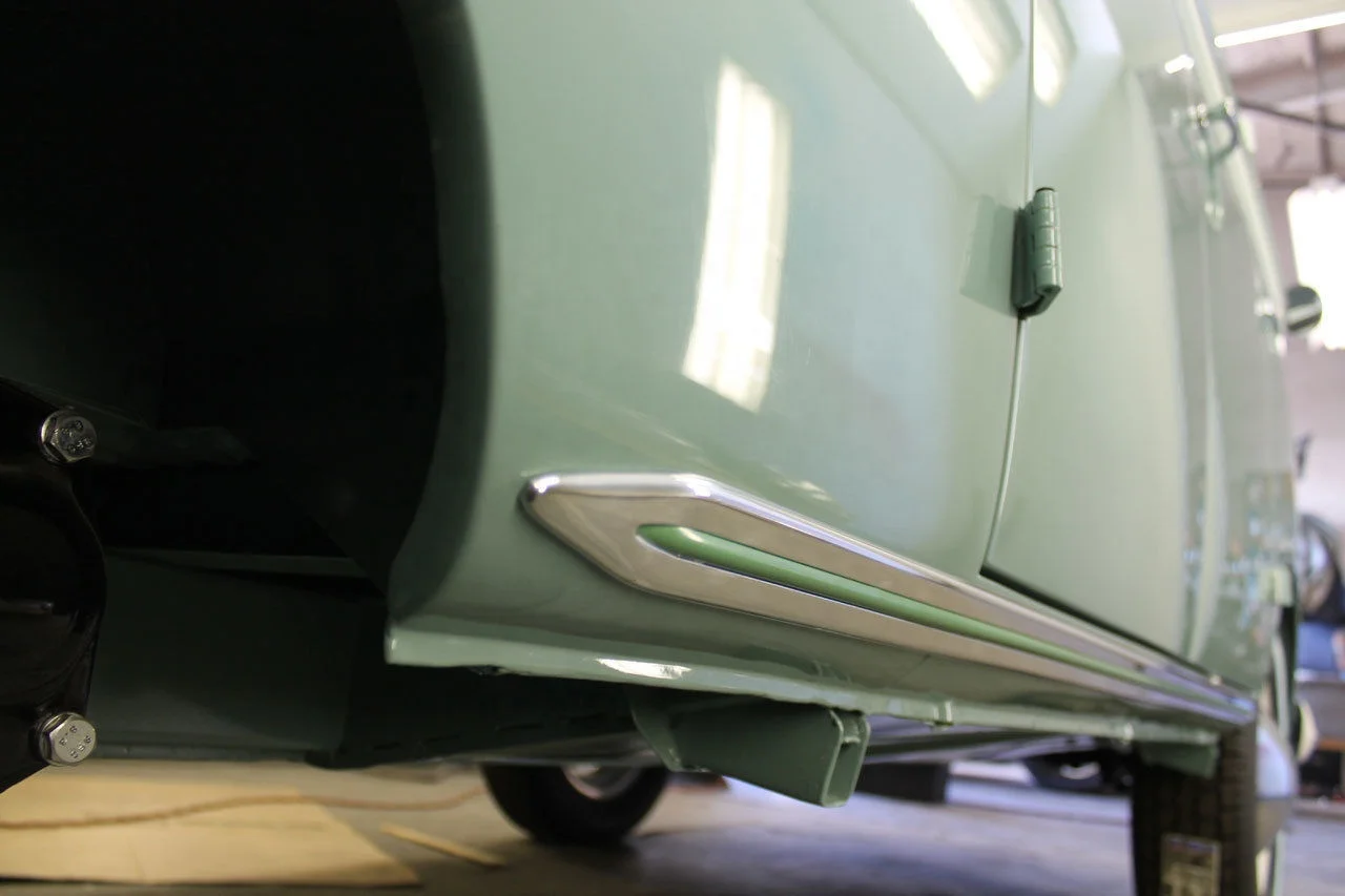 Deluxe Rocker Sill Trims совместимый с автобусным Splitscreen VW Type 2 1955-1967 алюминий полным покрытием