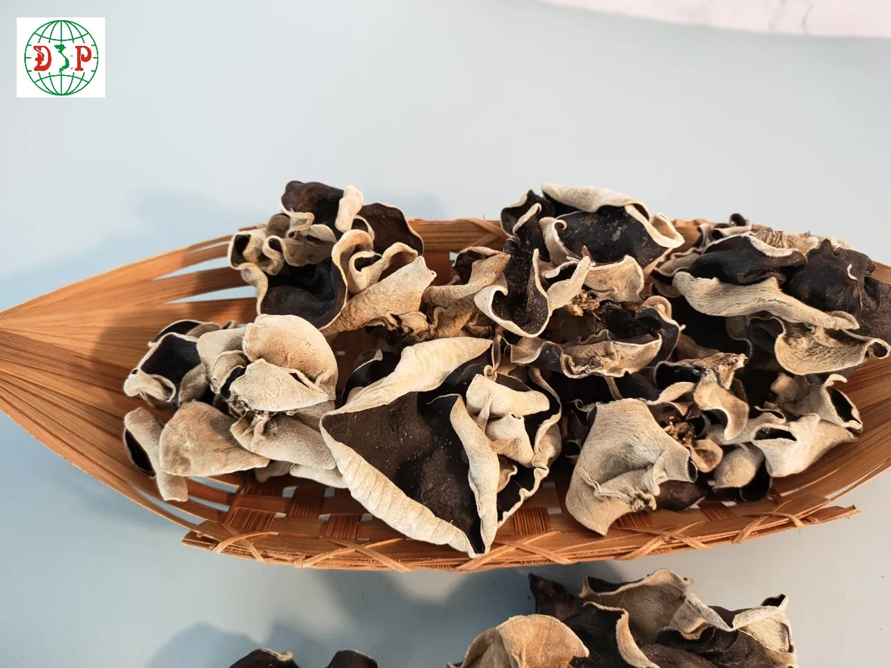 Whole New Vietnam High Quality Dried tree ear mushrooms dried black fungus mushroom dried black fungus small black wood ear agar