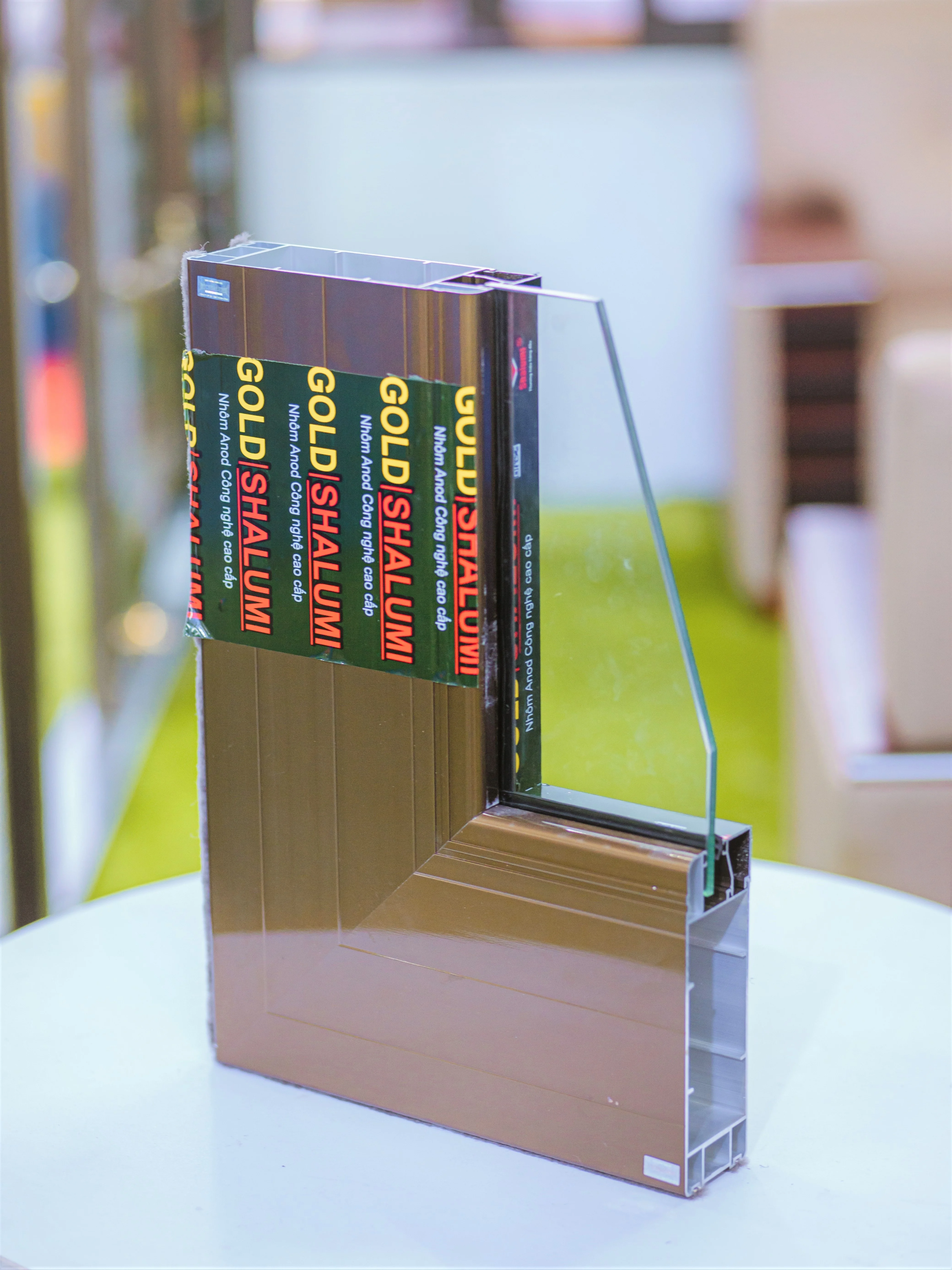 Shalumi Most Favorable Bronze Color in Anodizing Aluminum Windows and Doors