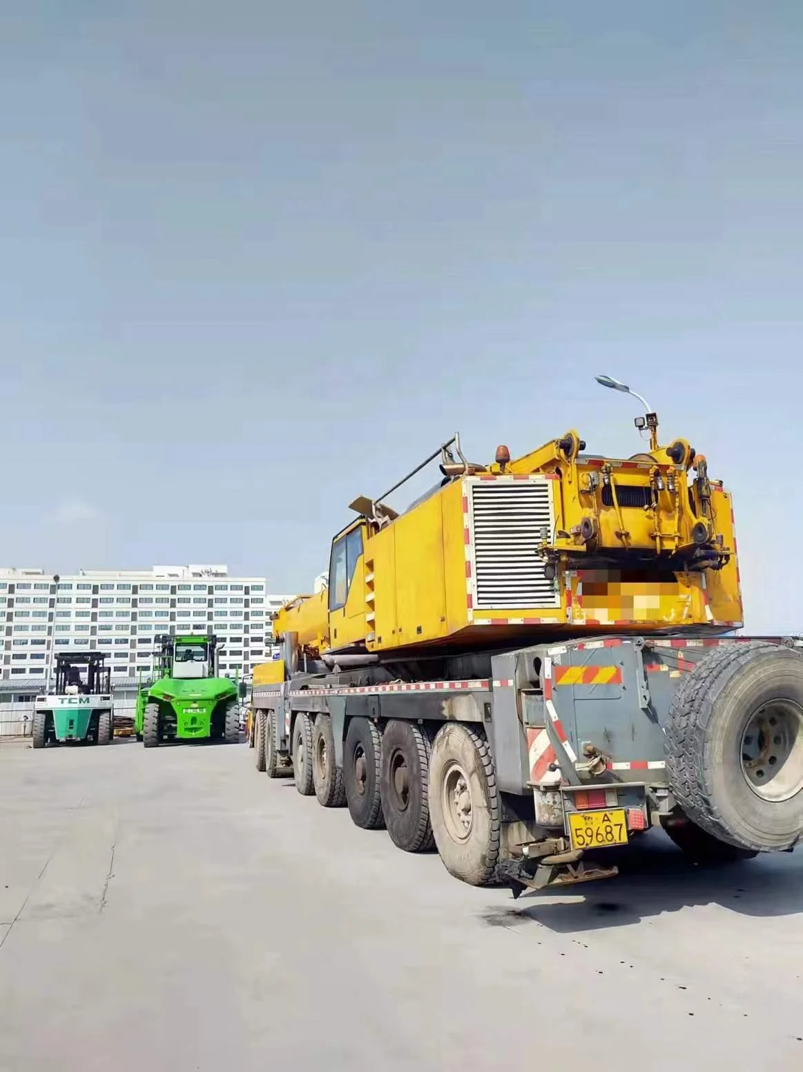 400ton Used Germany Liebherr LTM1400 used big truck crane for sale