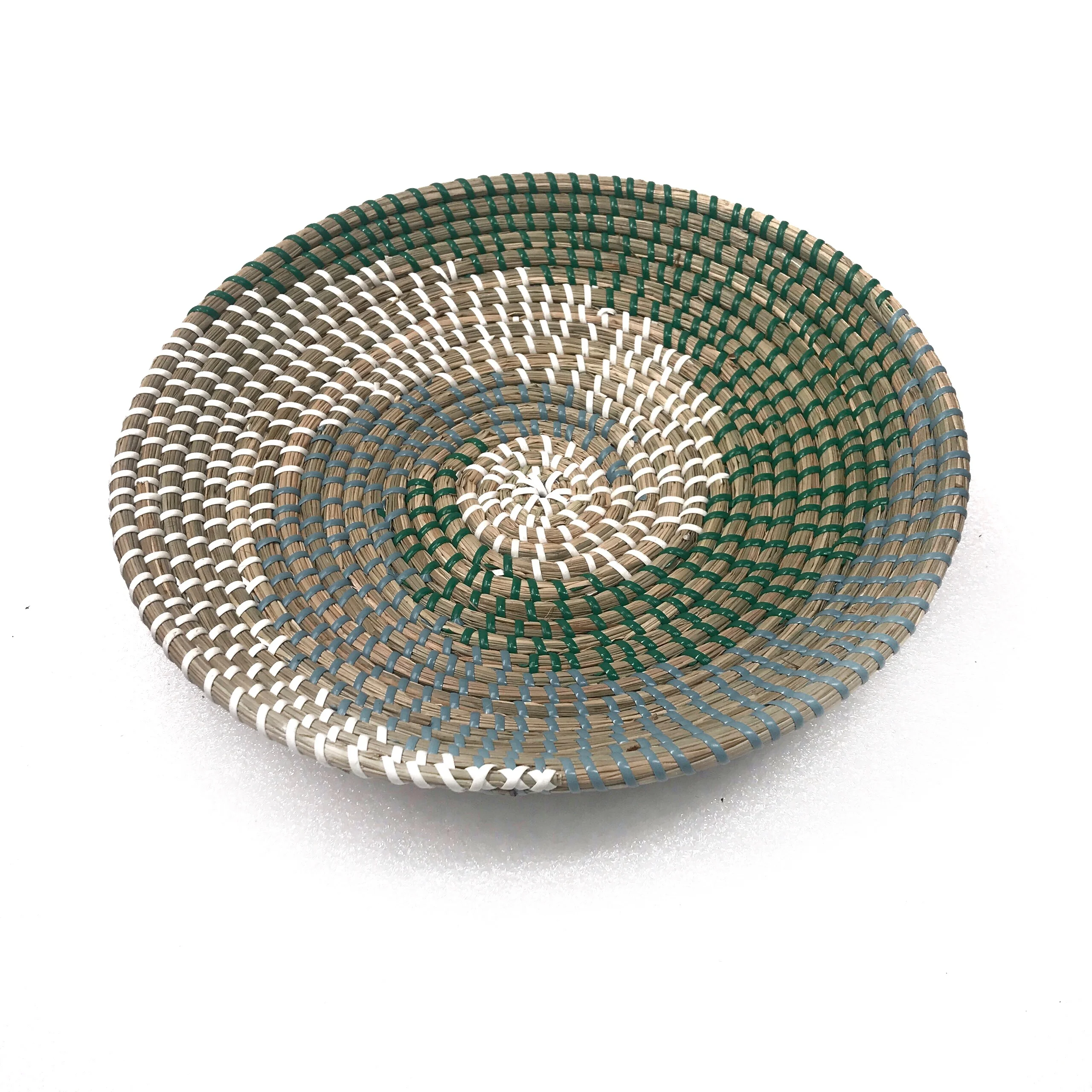 
Eco-friendly Natural Seagrass With Plastic Strings Plate in Kitchen Woven Fruit Basket or Wall Basket Decor 