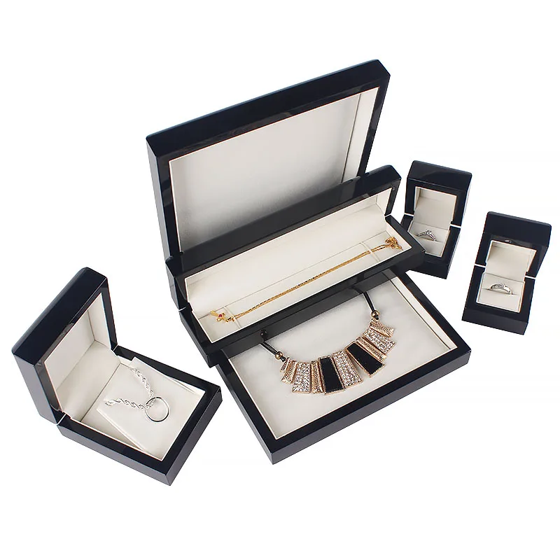 Wholesale Black Glossy Lacquer Jewelry Wood Box Luxury Pearl Necklace Pendant Box