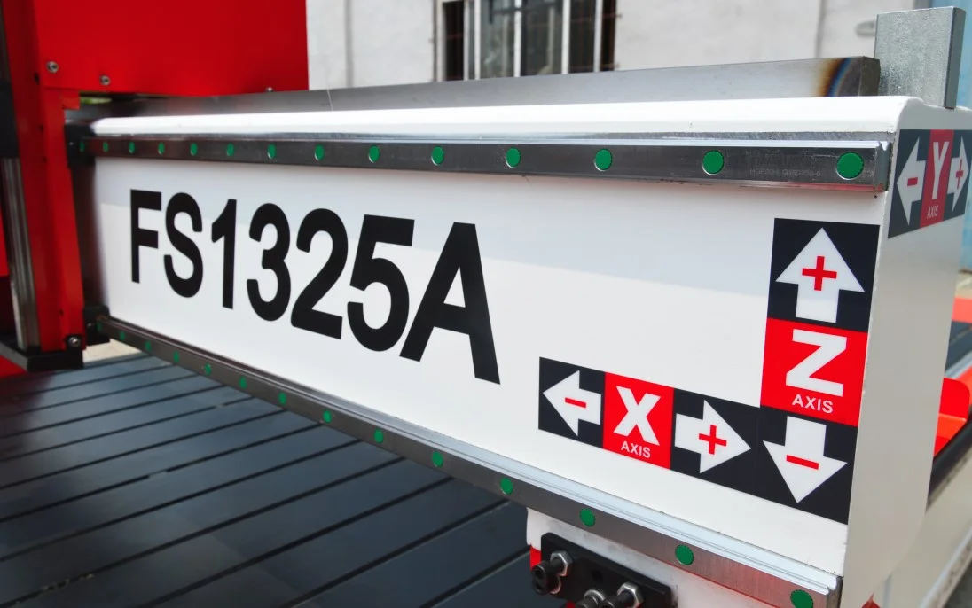 Экономичный контроллер DSP по дереву 3-осевой фрезерный станок с ЧПУ