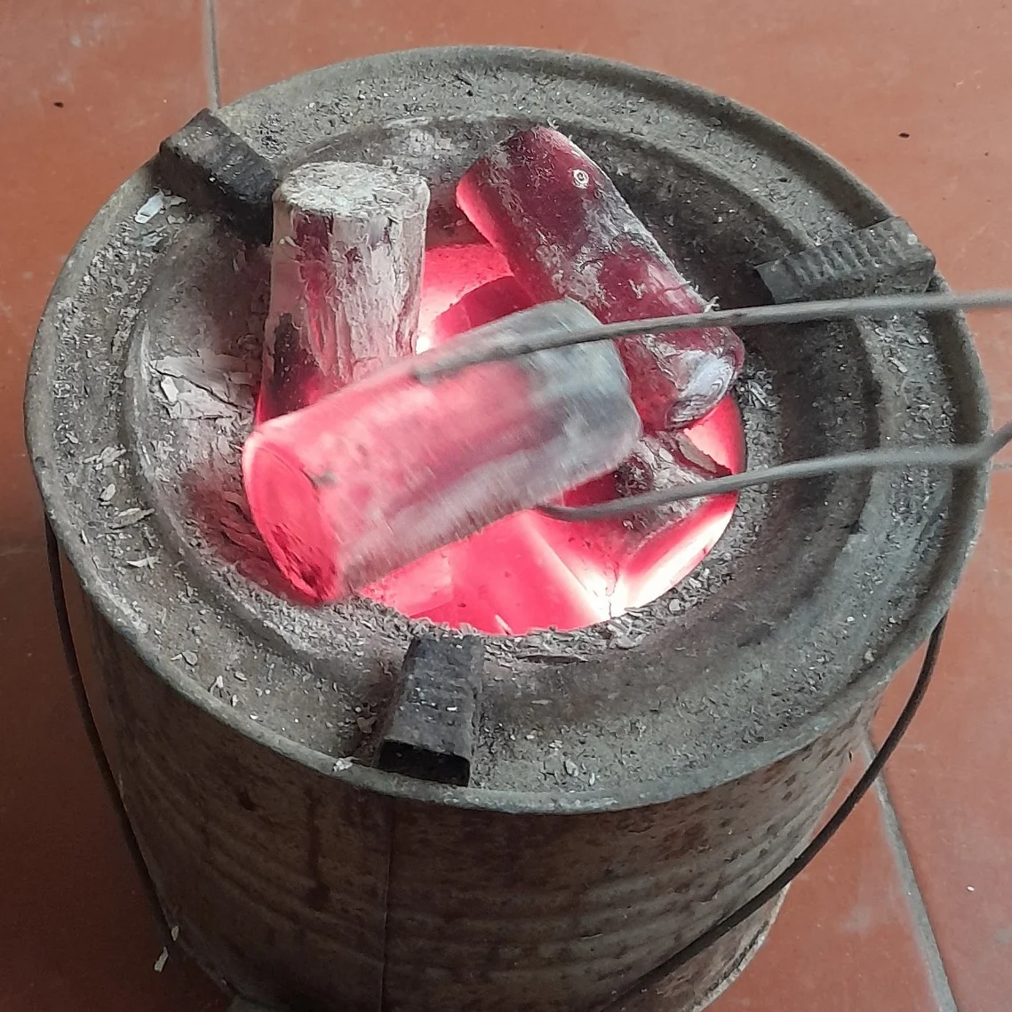 FINEST BINCHOTAN FOR CHARCOAL GRILLS AND CERAMIC KAMADO BBQ