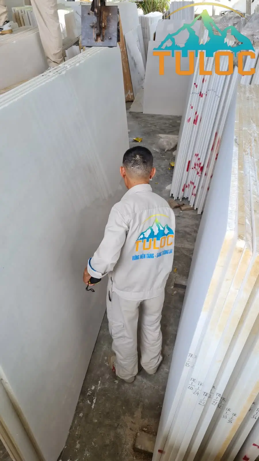 CRYSTAL WHITE MARBLE SLAB COUNTERTOP FLOOR STONE ONYX