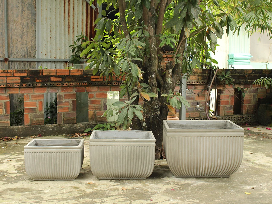 Серый Цвет Цветок стильные наружные горшки для вашего сада с квадратным полосатым дизайном