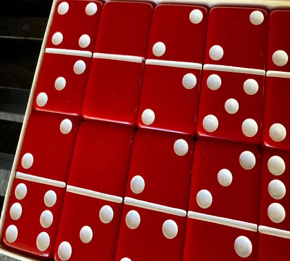 Professional custom double six 6 two tone resin domino red and white dominoes set with wooden box for indoor board game