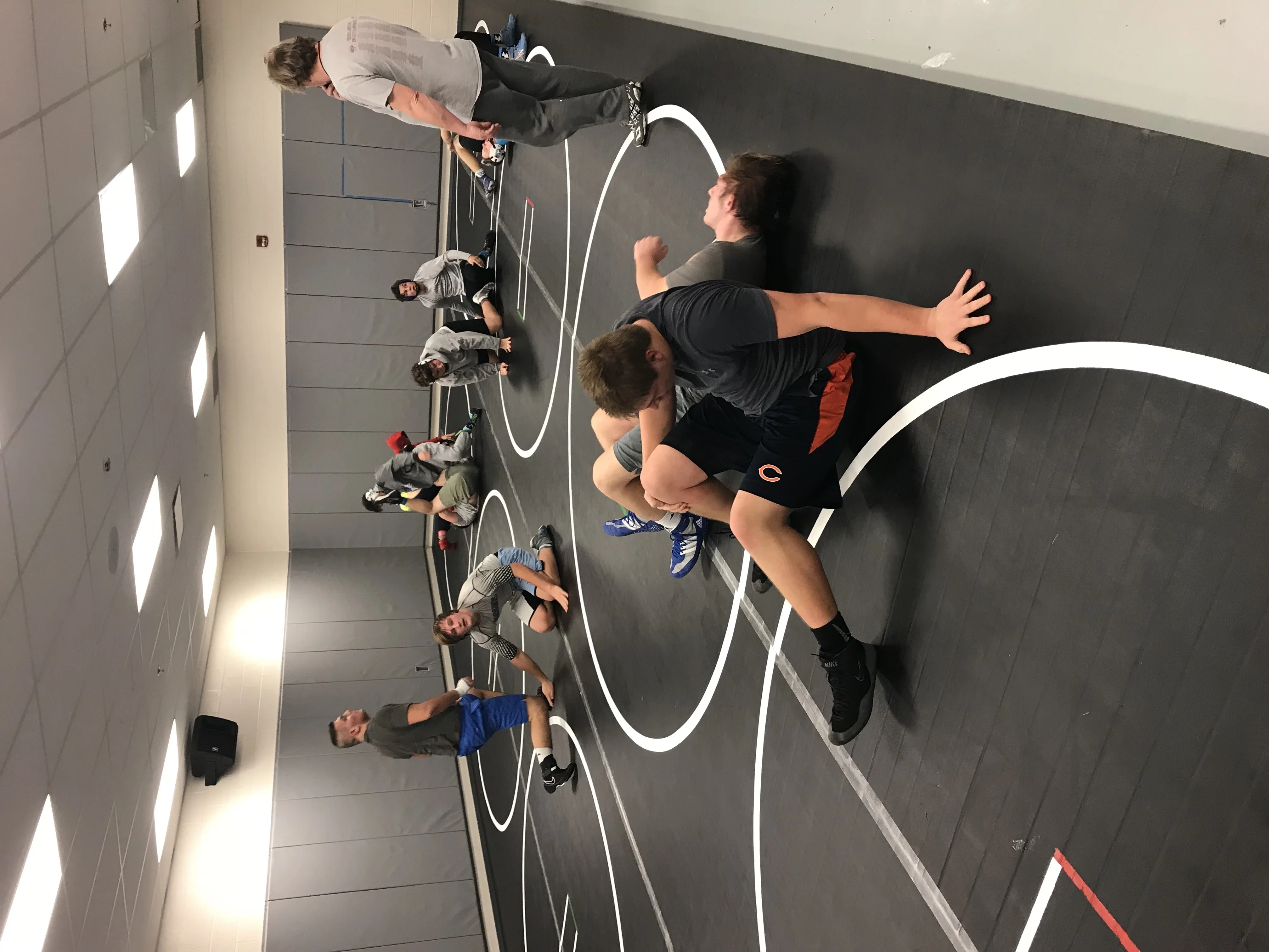 Durable Vinyl Bonded PE Foam Mat Flexible Rollout Martial Arts Mat Wrestling Mat