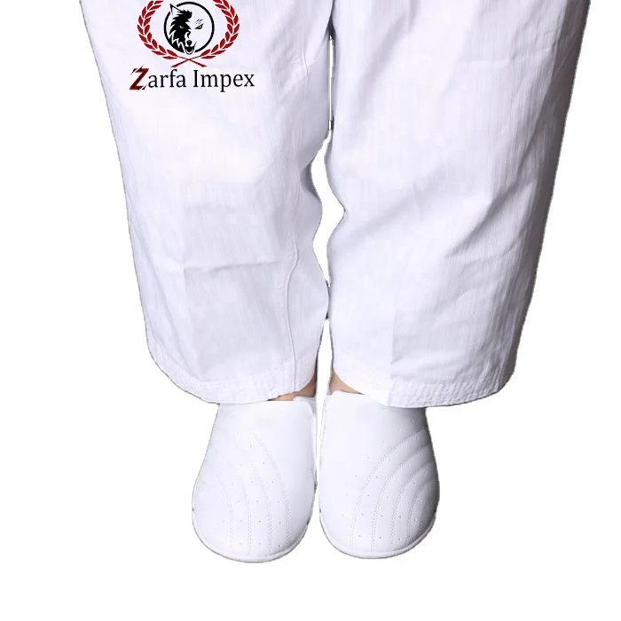 Top Quality Factory Made Wholesale Manufacture Breathable Light Weight Kungu Fu Taekwondo Boots 2021