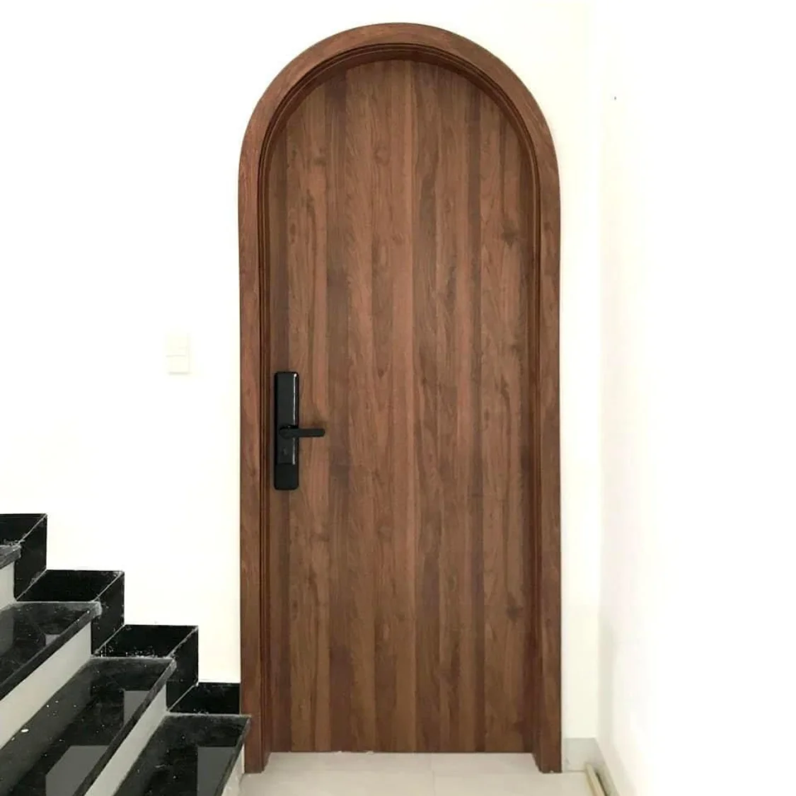 DEWOO Arched WPC PVC Film Door Modern Style Cheap Price for Living Room/Toilet Wooden Plastic Manual Opening Exterior Home Use