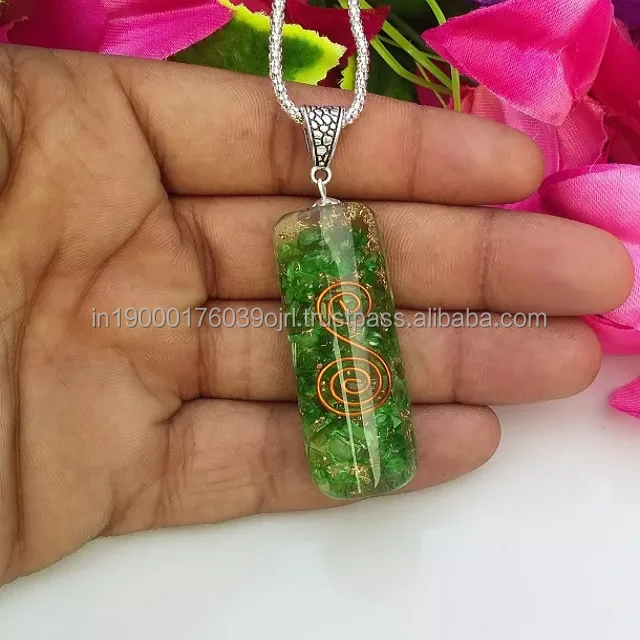 wholesale natural agate stone crystals healing gemstone black tourmaline chips orgone orgonite energy natural pendant necklace