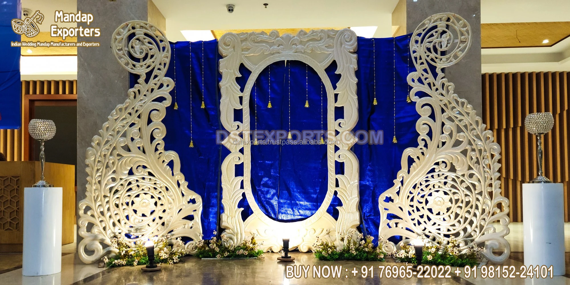 Grand Wedding Venue Mandap Backdrop Frame Big Fat Indian Wedding Backdrop Panels Gold Medallions for Wedding Mandap Decoration