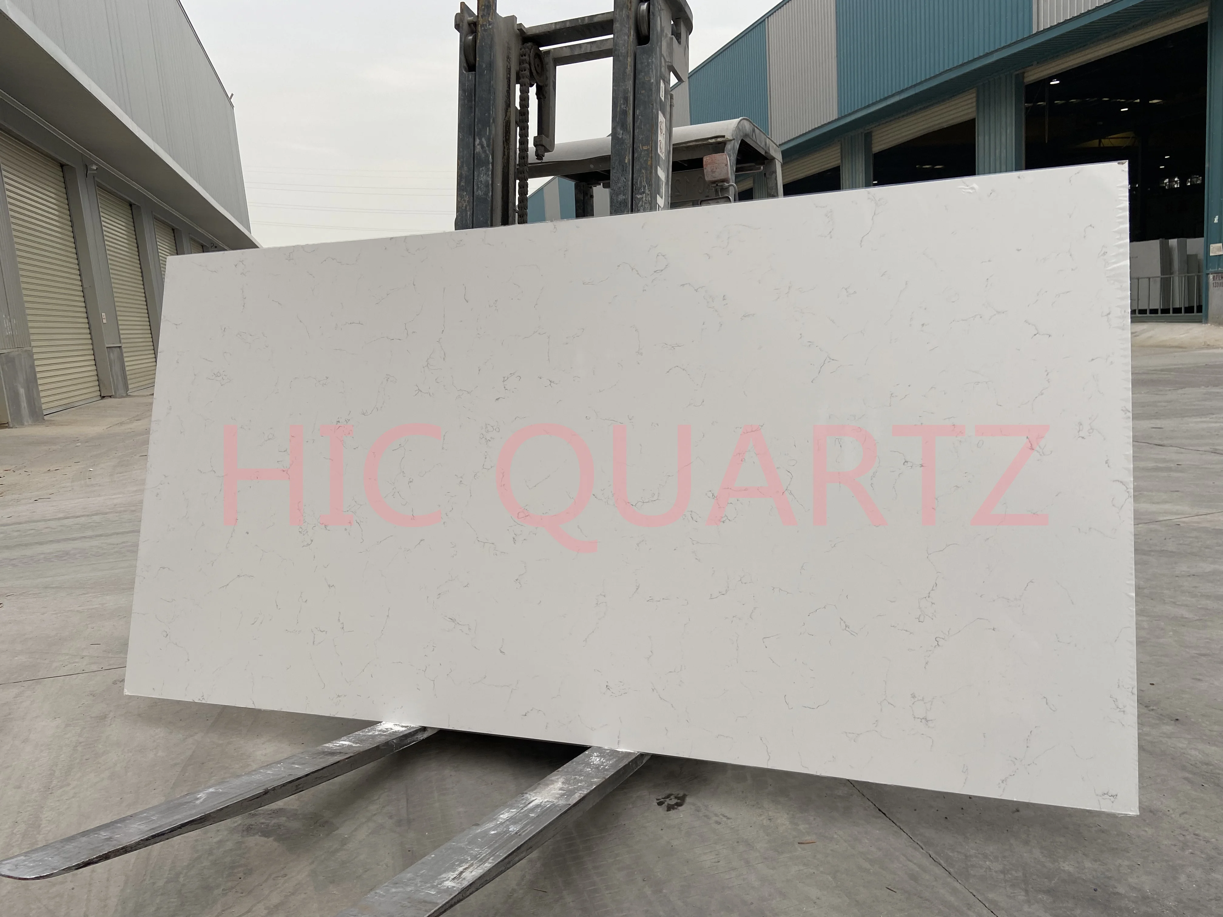 HIC Quartz Durable Marble Style Artificial Stone Non-Silica Quartz for Modern Interiors and Stylish Kitchen Countertops