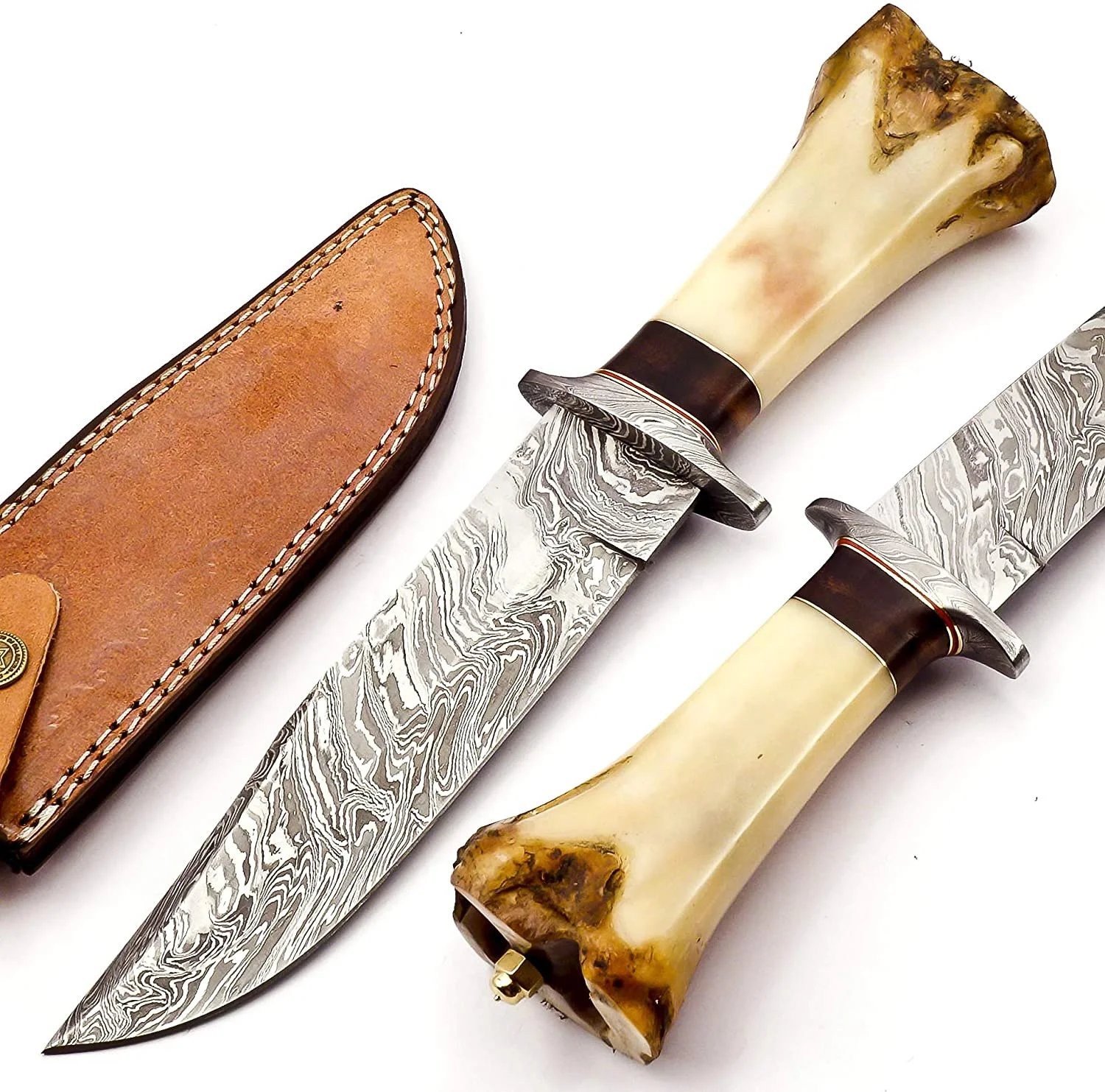 Hunting Knife Custom Forged Real Damascus Steel Hunting Outdoor Knife with Resin Handle Knife For Hunters With Leather Sheath