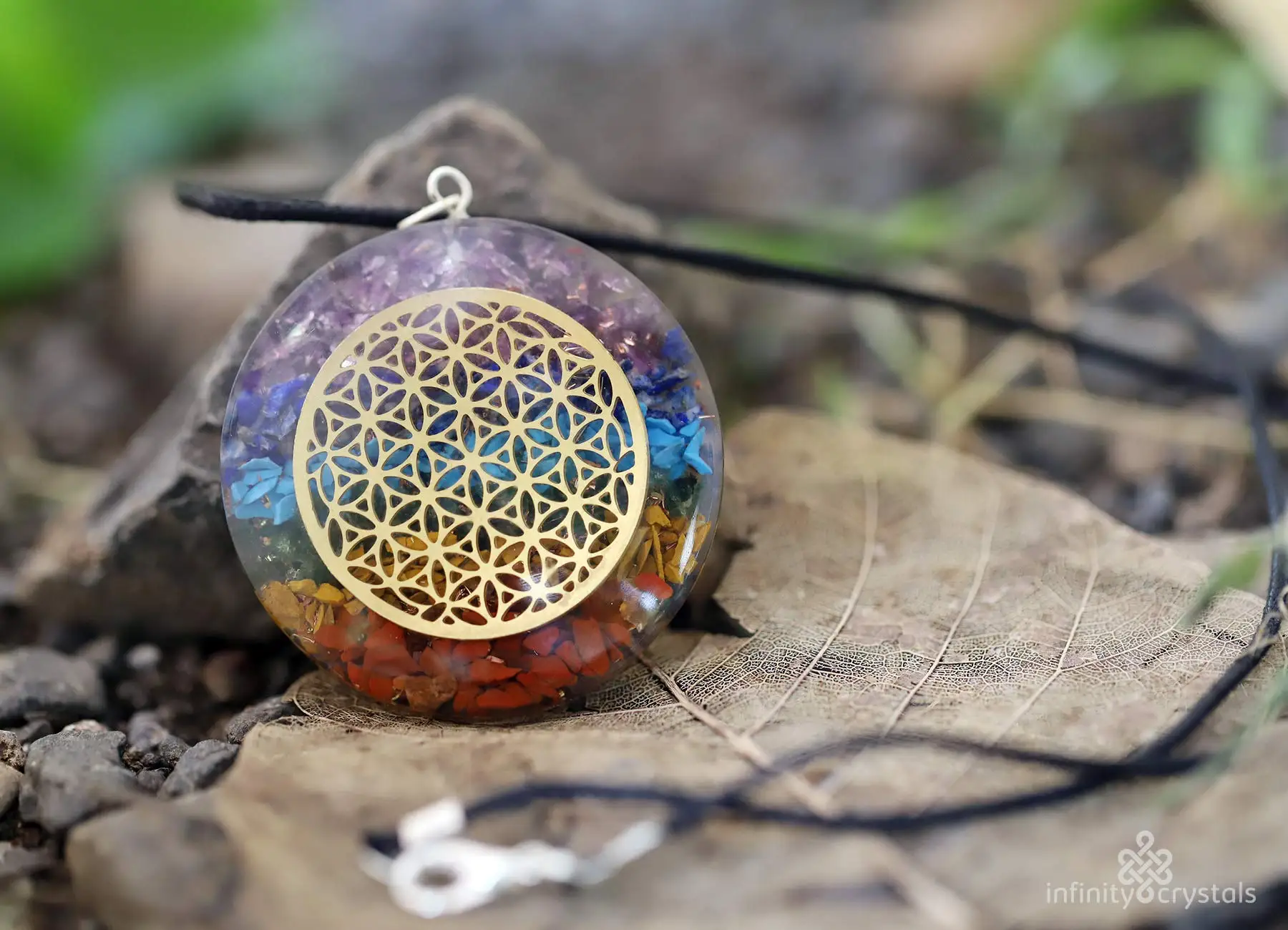 7 Chakra Onyx Stone Gemstone Pendant With Flower Of Life Logo Energetic