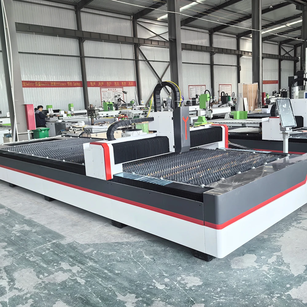 Hot Sell easy Operation Professional Industrial Equipment 1000w 1500w with Servo Motor  MAX Laser Fiber Laser Cutting Machine