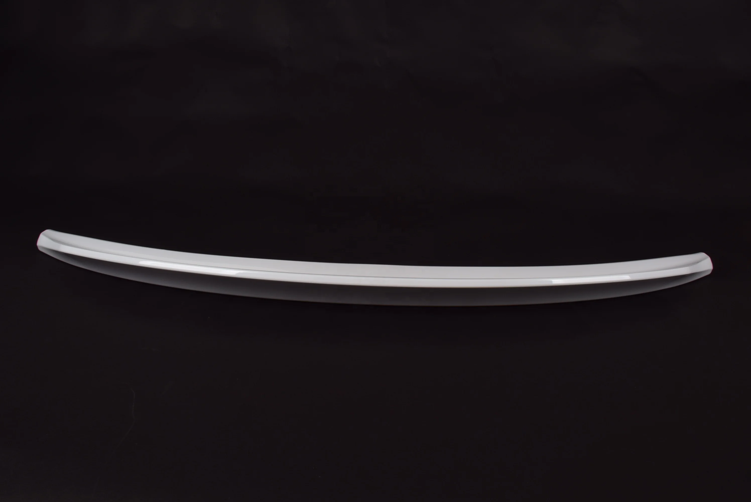 J-Style белый спойлер для губ tesla model 3