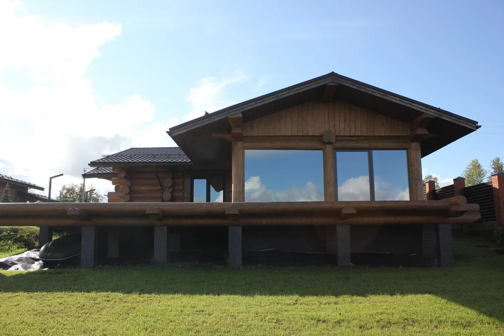 Custom-built Solid Wood Sauna House with Stove 75 sq. m Natural Wooden Log Bath House Kit for Building