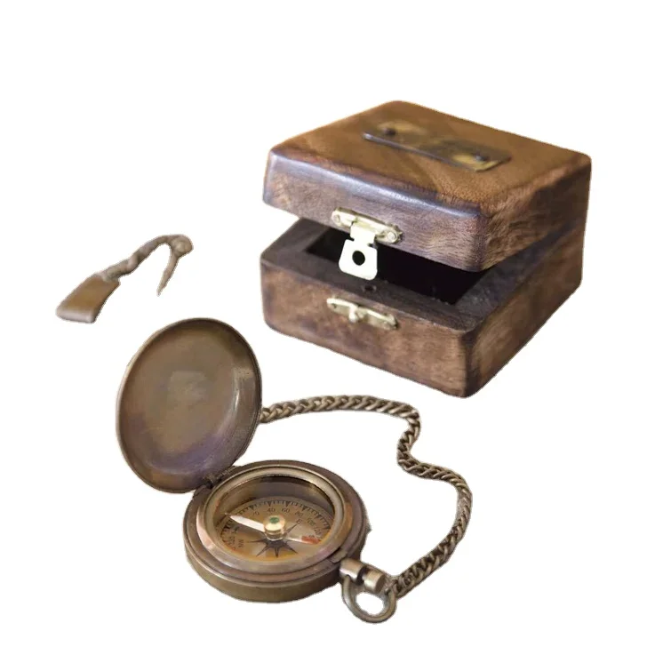 Brass Antique Vintage Camping Survival Compass Metal Pocket Compass for Hiking Camping Hunting Outdoor Navigation Tool