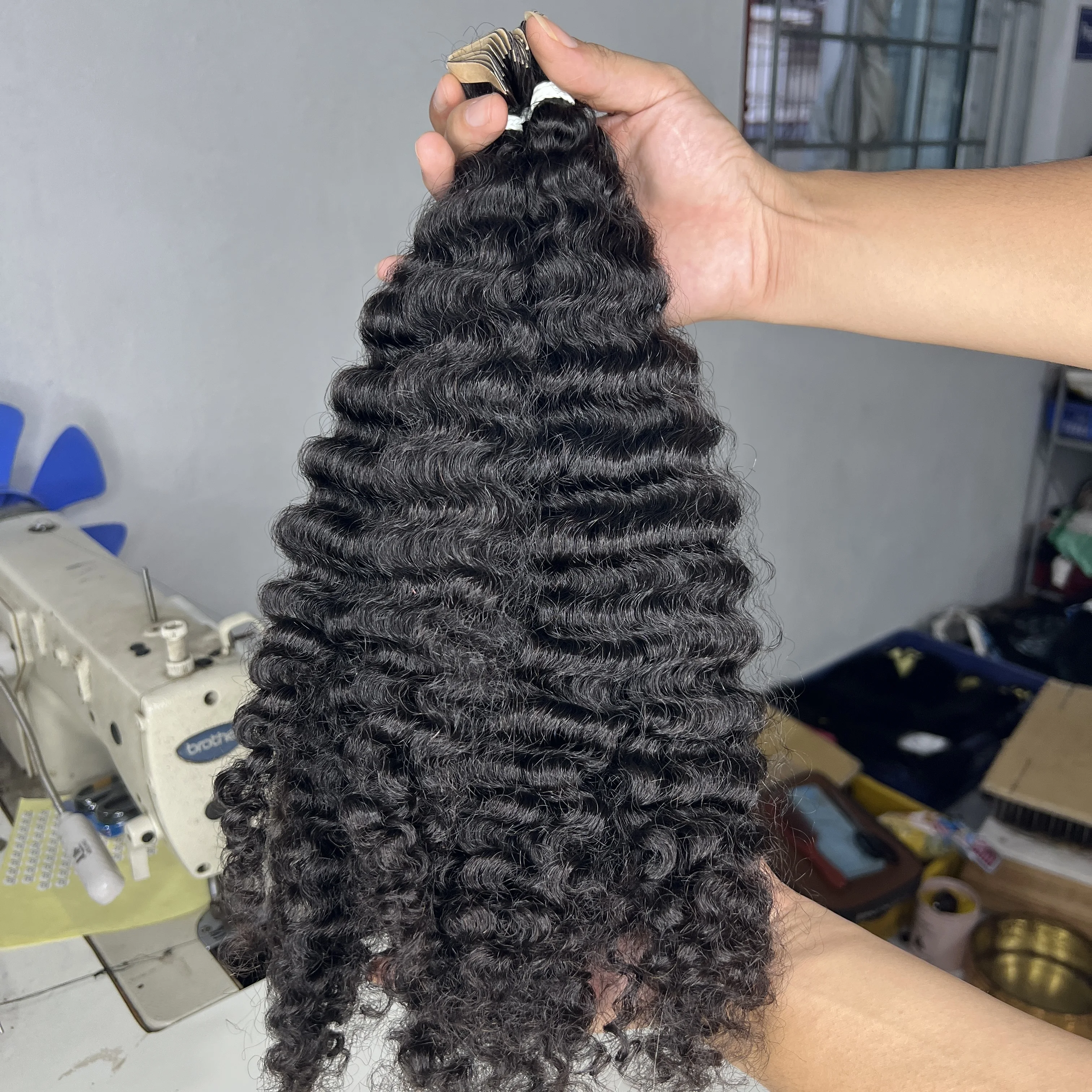 Best Selling Wholesale Price Burmese Curly Bundles/ I-Tip/ Tape In Hot Selling Style Natural Black Color 1B Weft Hair Extensions
