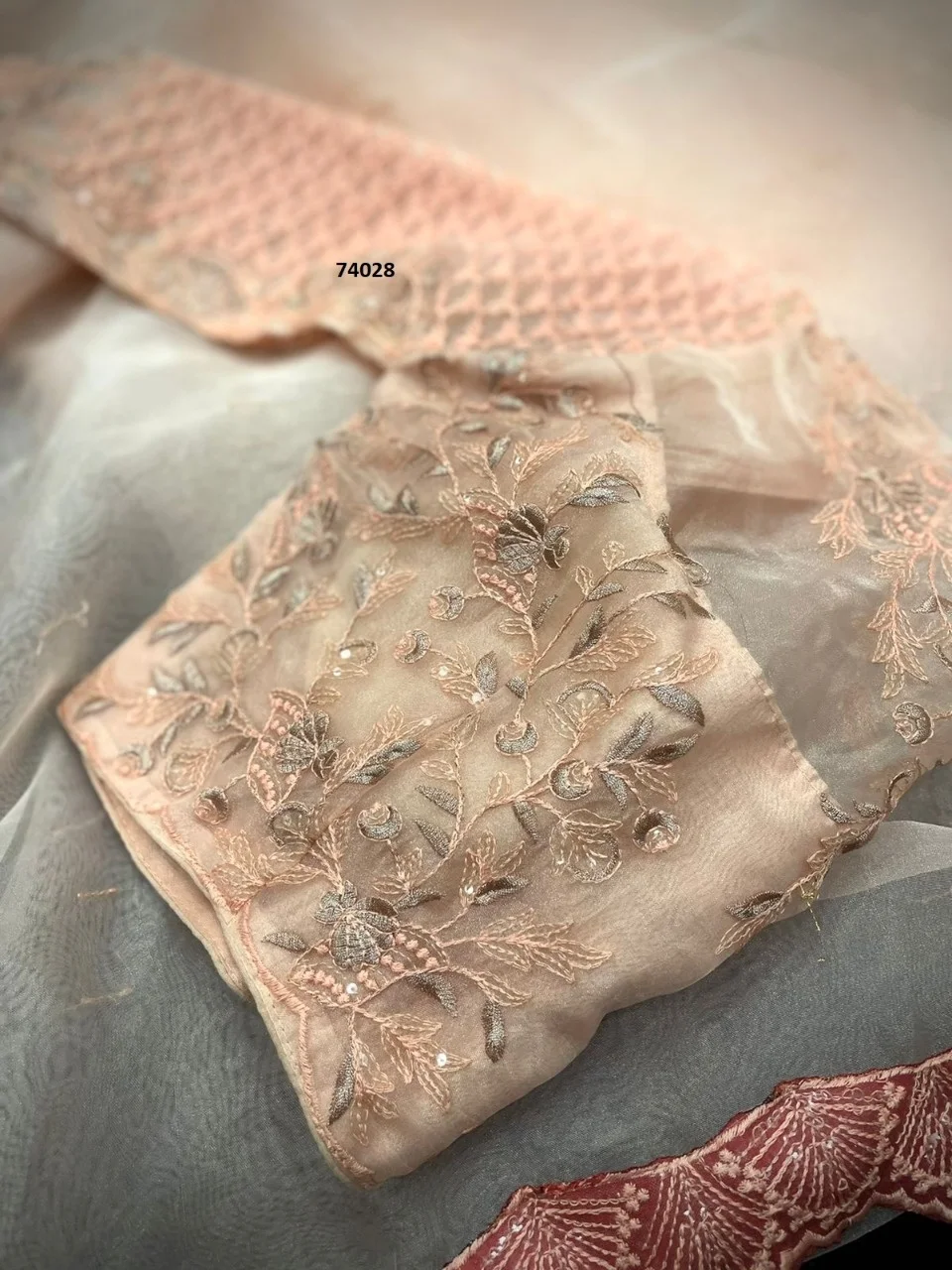 Indian Beautiful Silk Embroidery Work Chiffon Pink Saree With Blouse Pieces Design Sarees 2023 Pakistani Traditional Wear Saree