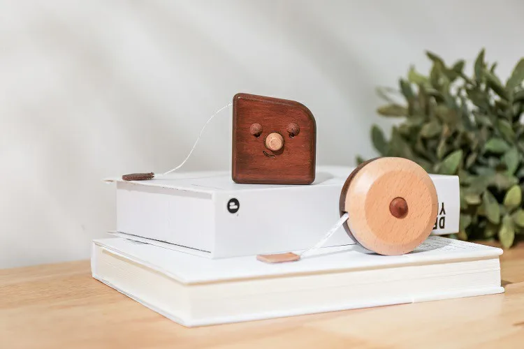 [2.4] Desk Accessories Wooden Stationery Round 1.5M Tape Measure