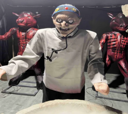 Flexible Silicone Roaring ancient simulated Ghost Figure for Scary Adventures