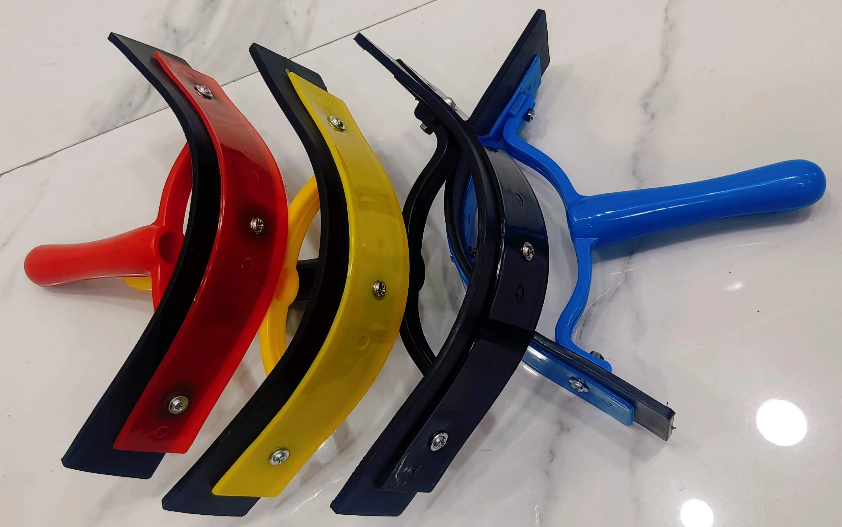 Equestrian Equipment Soft Touch Horse Grooming Brush Mane and Horse Sweat Scraper customized horse care products