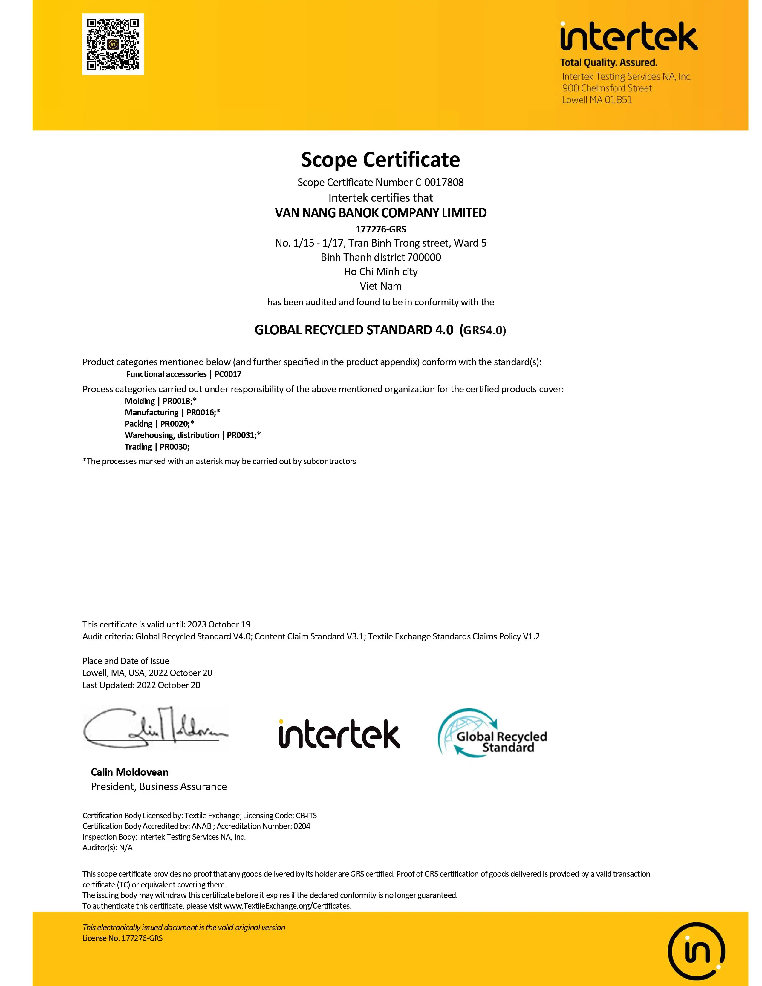 The Hook for Hanger 10 is made of recycled PP with GRS from Van Nang Banok garment accessories factory for display of clothes