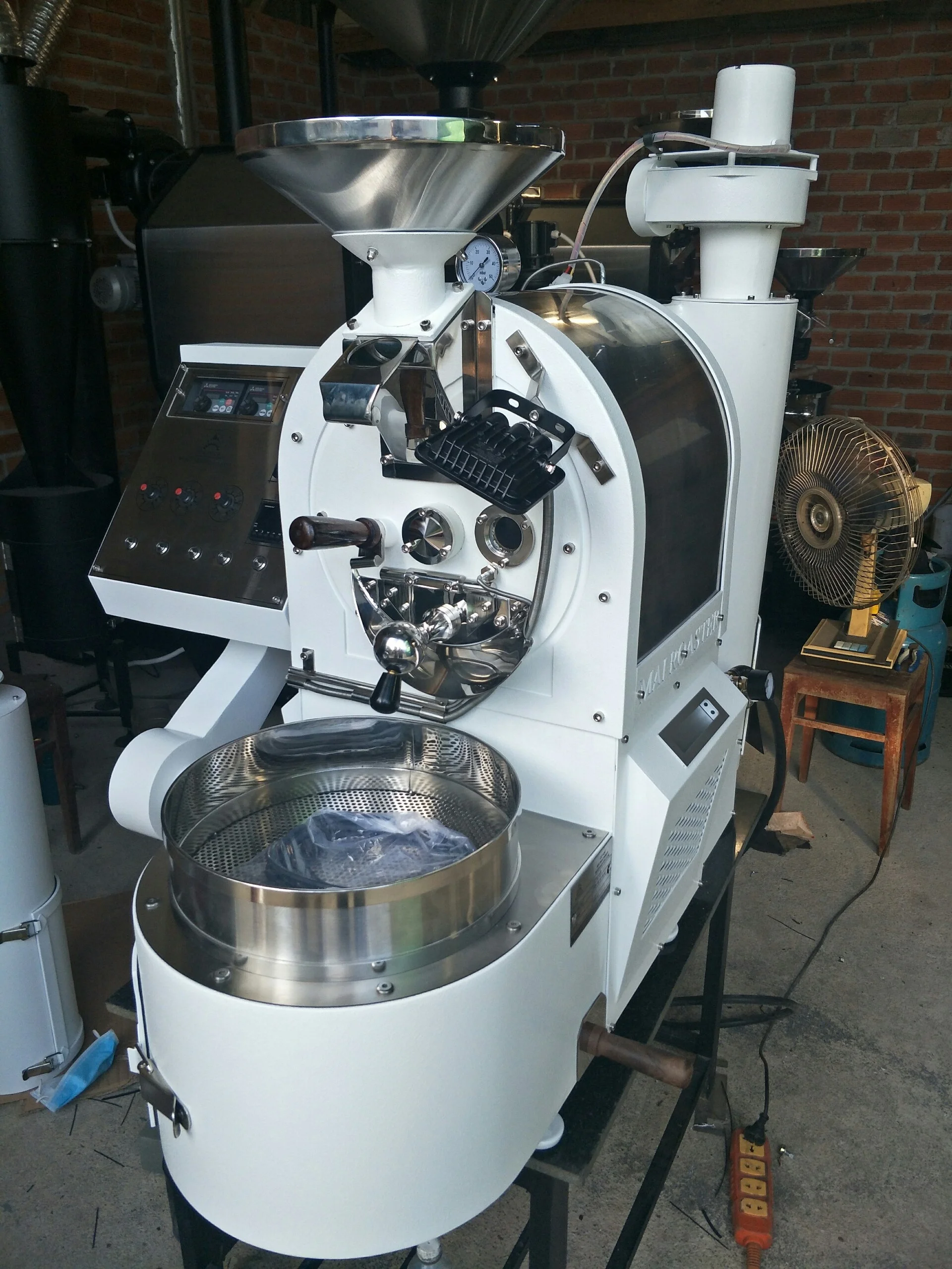 Stainless Steel MD Coffee Roaster 30 Kg Coffee Roasting Machine with Chaff Collector