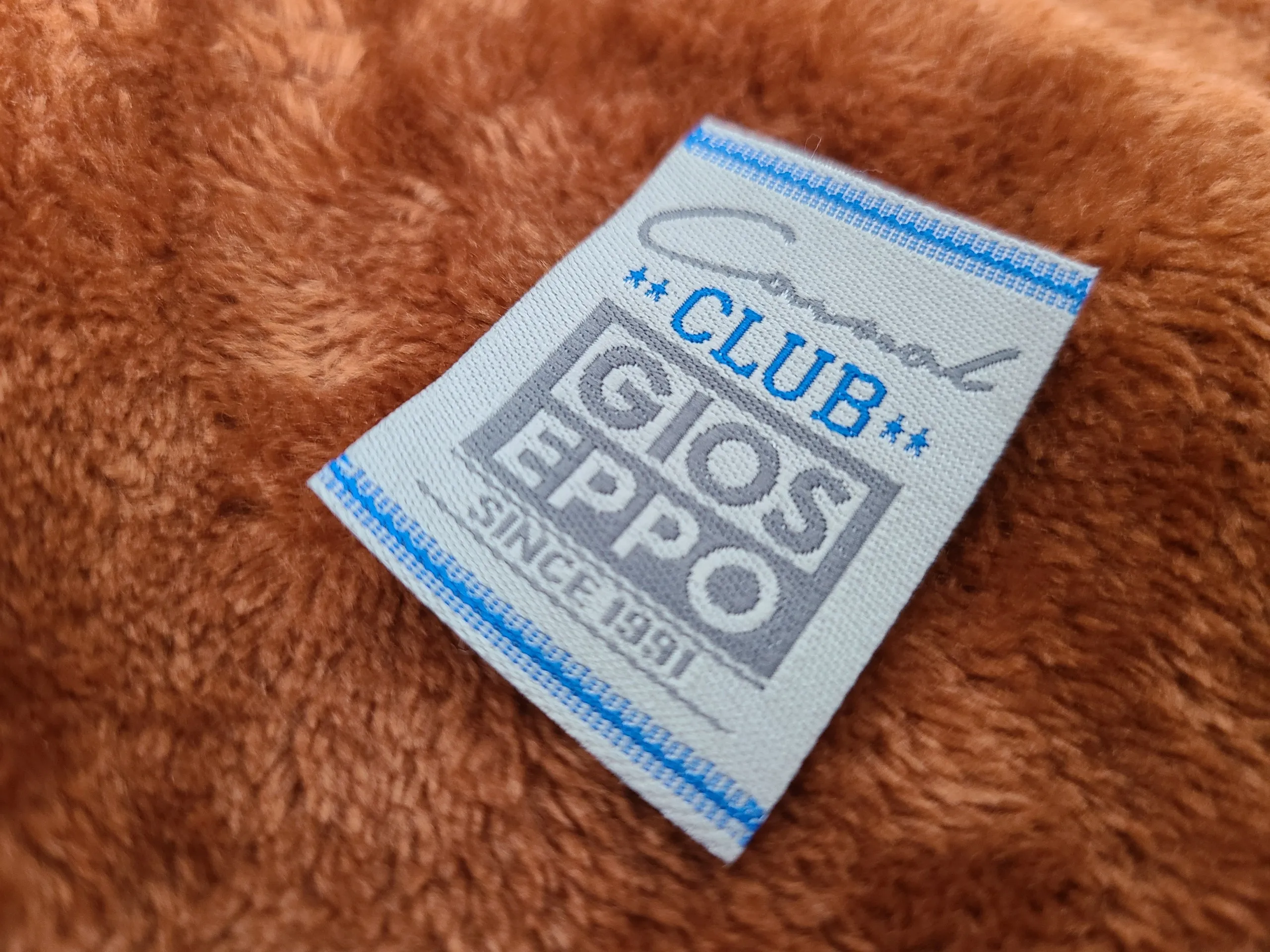 MORI Clothing custom Woven Label for Garment Fabric Woven Label Support Custom Logo Woven Label