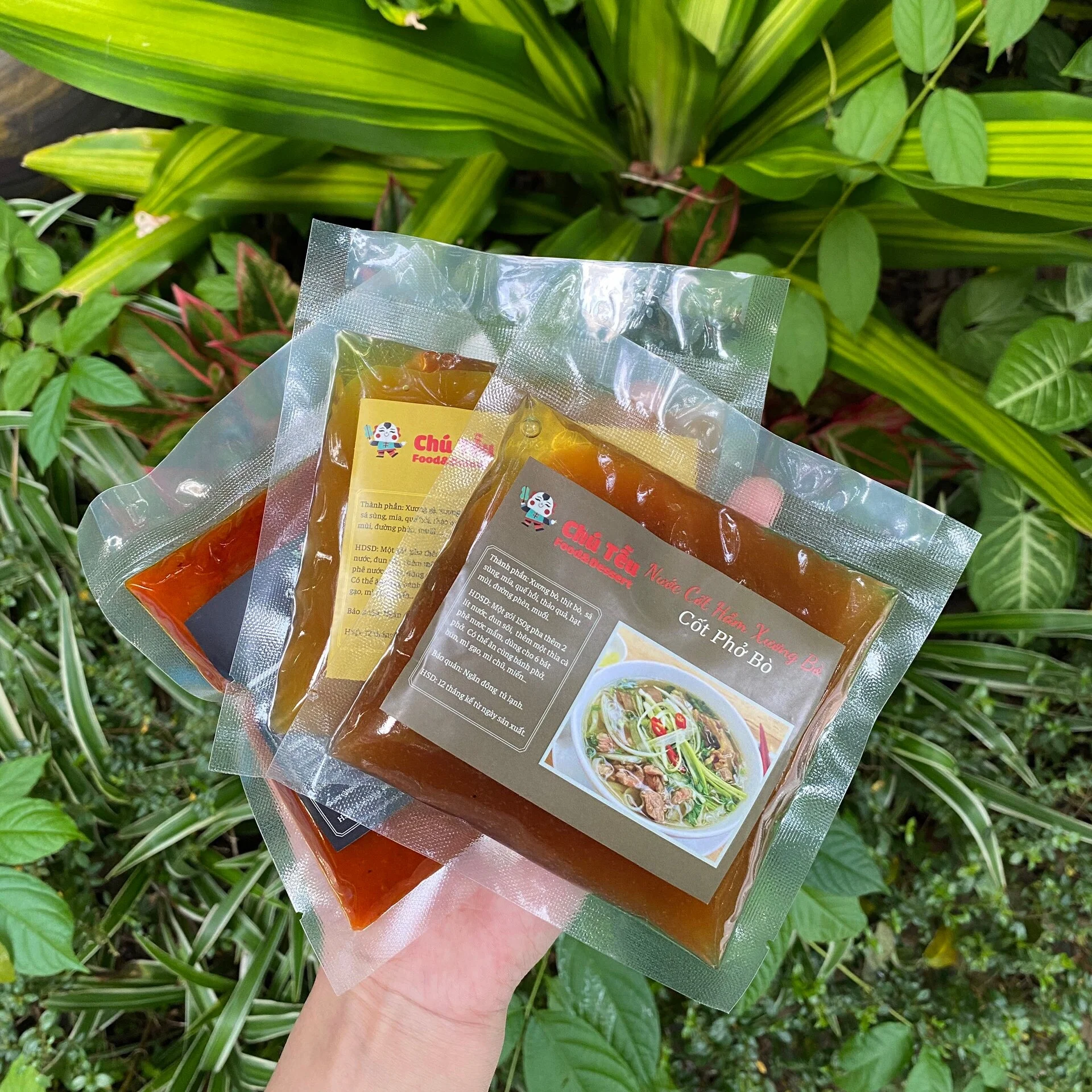 Вьетнамский Фо-бульон со вкусом говядины и курицы 150 грамм в упаковке без консерванта быстро удобно