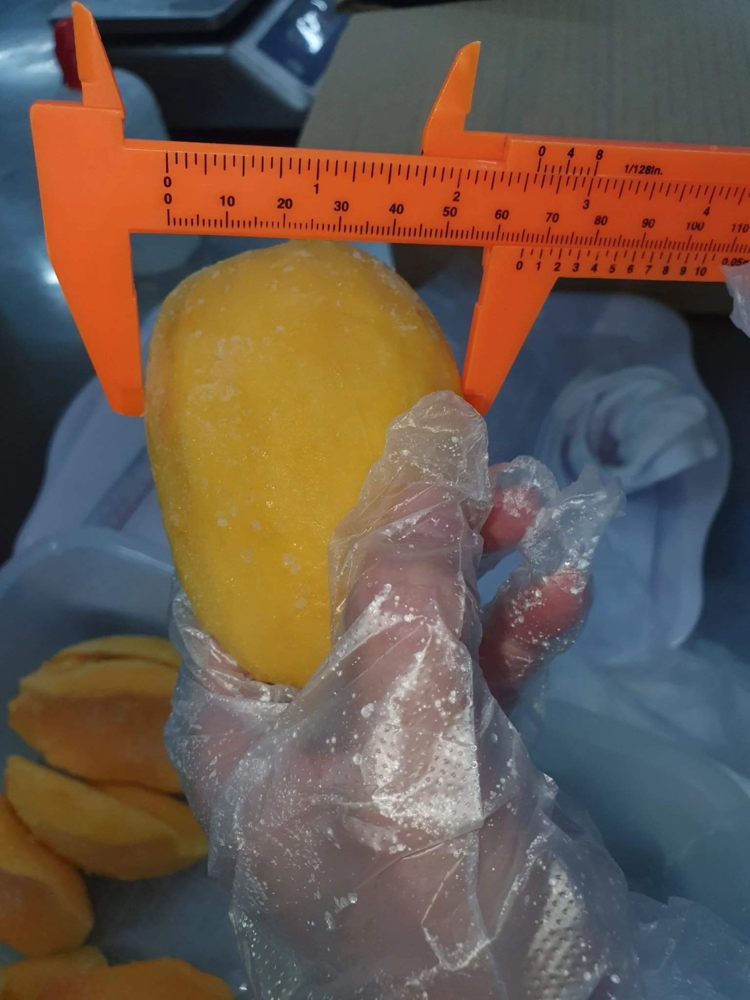 
IQF FROZEN MANGO (KAEW) HALVES/ SLICED HIGH QUALITY FROM VIETNAM WHOLESALE 