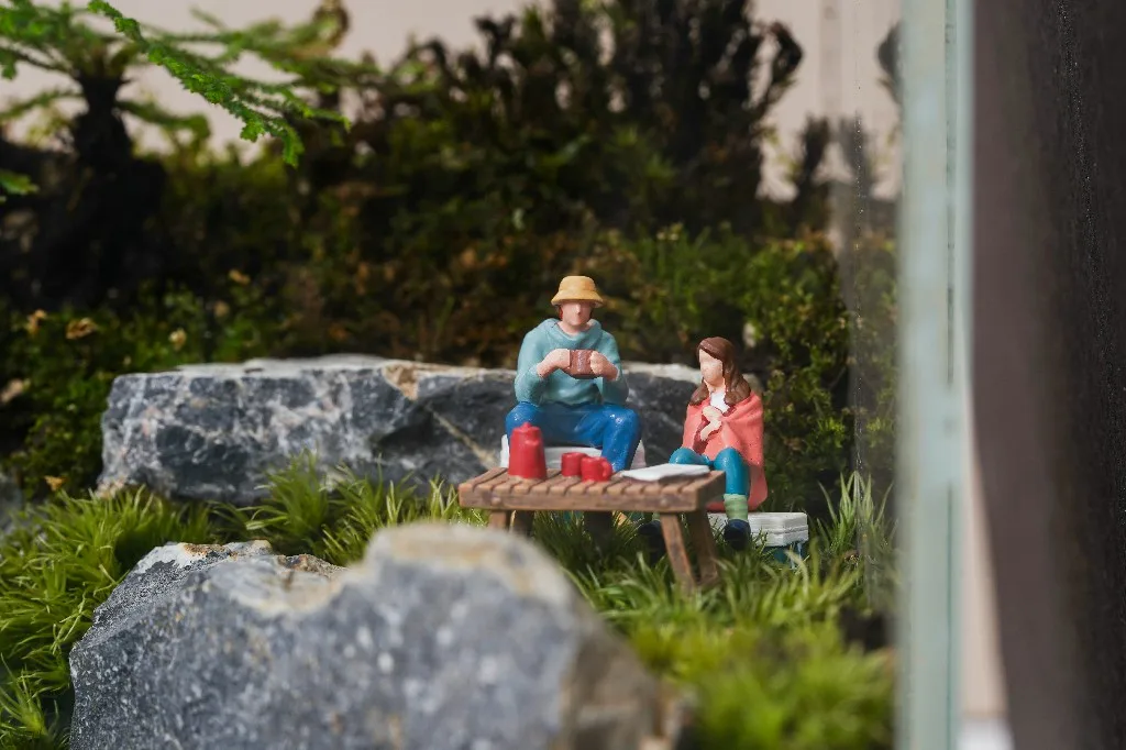 [2.9] Christmas Character Terrarium Miniature Dollhouse Accessories Figurines Made of Resin