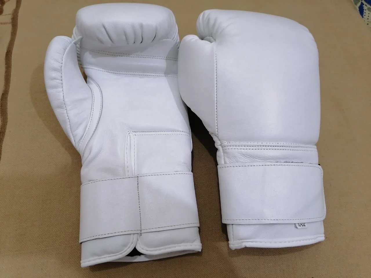 New Design White Training Boxing Gloves Real leather or PU leather Boxing gloves