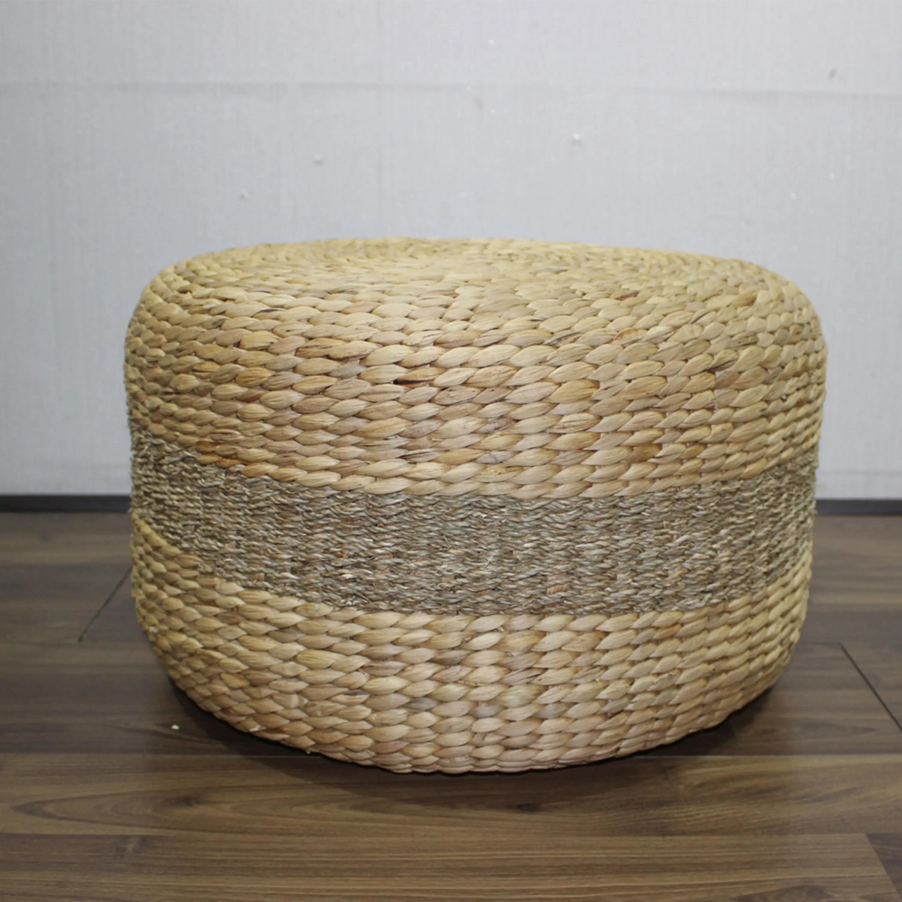 A-Best selling Woven natural strong durable seagrass water hyacinth stools modern style home furniture handmade in Viet Nam