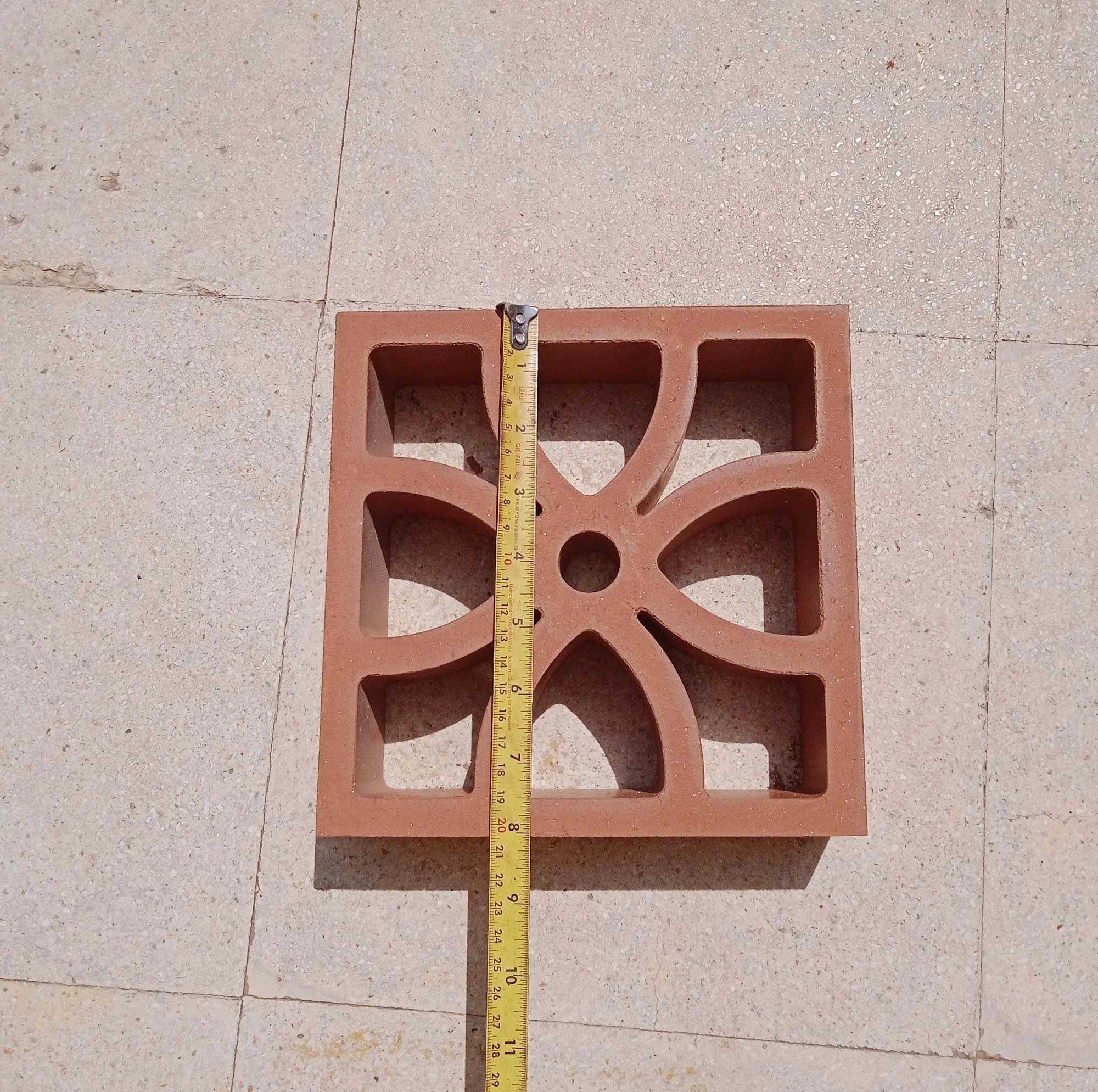 Natural red clay terracotta hollow blocks bricks Jaali tiles used for wall cladding wind brick size 200X200X60 mm Indian Made