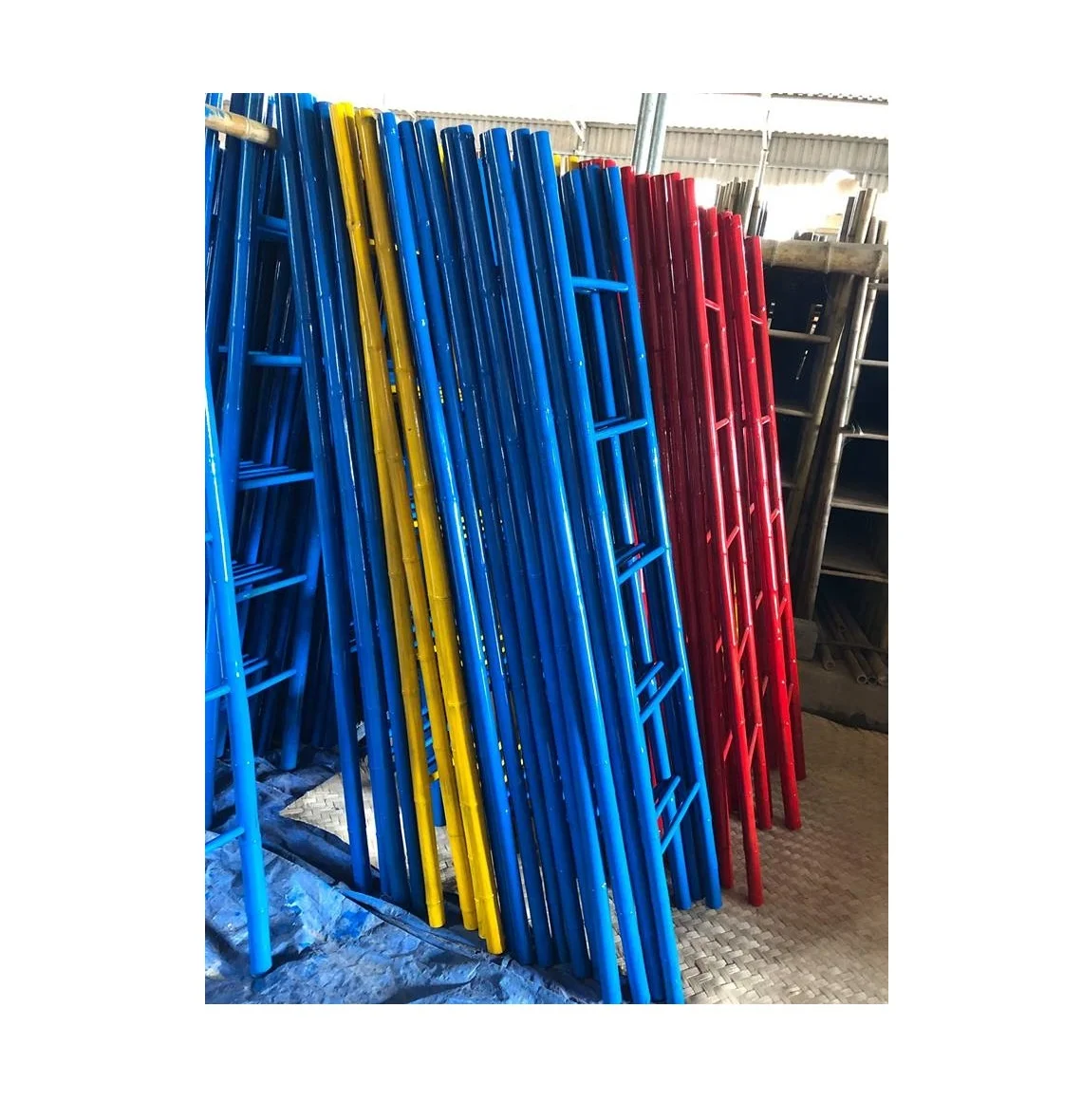 Extra thick bamboo poles - Portable bamboo ladder with 5 steps in a matte look for bamboo furniture bathroom home garden