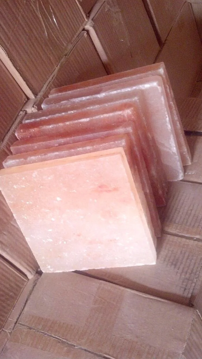 100% Pure Himalayan Rock Salt Bricks Size : 200x200x50mm, 8x8x2 Inches, 20x10x5cm